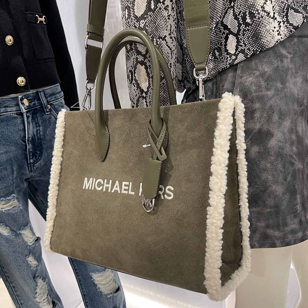 MICHAEL KORS Mirella Medium Suede and Faux Shearling Tote Bag
Olive 
NWT - Picture 5 of 16